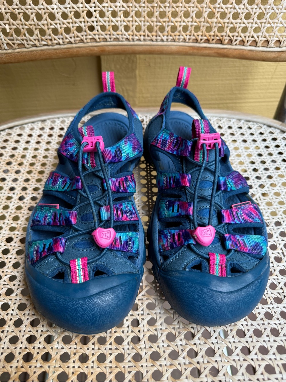KEEN Newport H2 Waterproof Sport Sandals Blue Pink Multi size 6.5